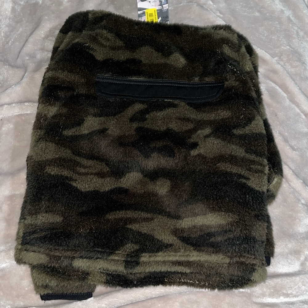 First wave camo sherpa pullover - Picture 3 of 5